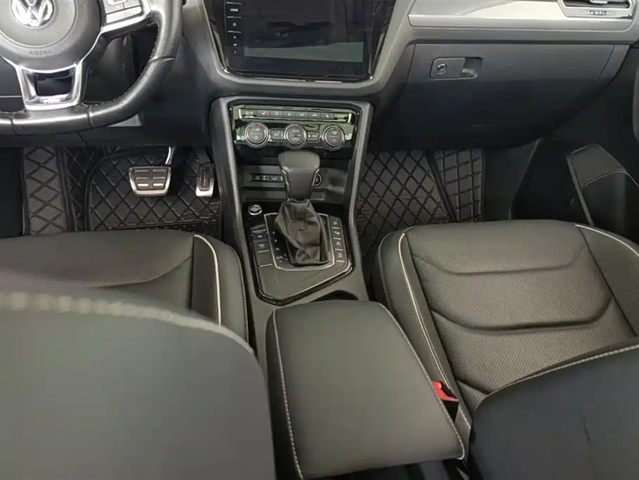 VOLKSWAGEN TIGUAN L NEW ENERGY