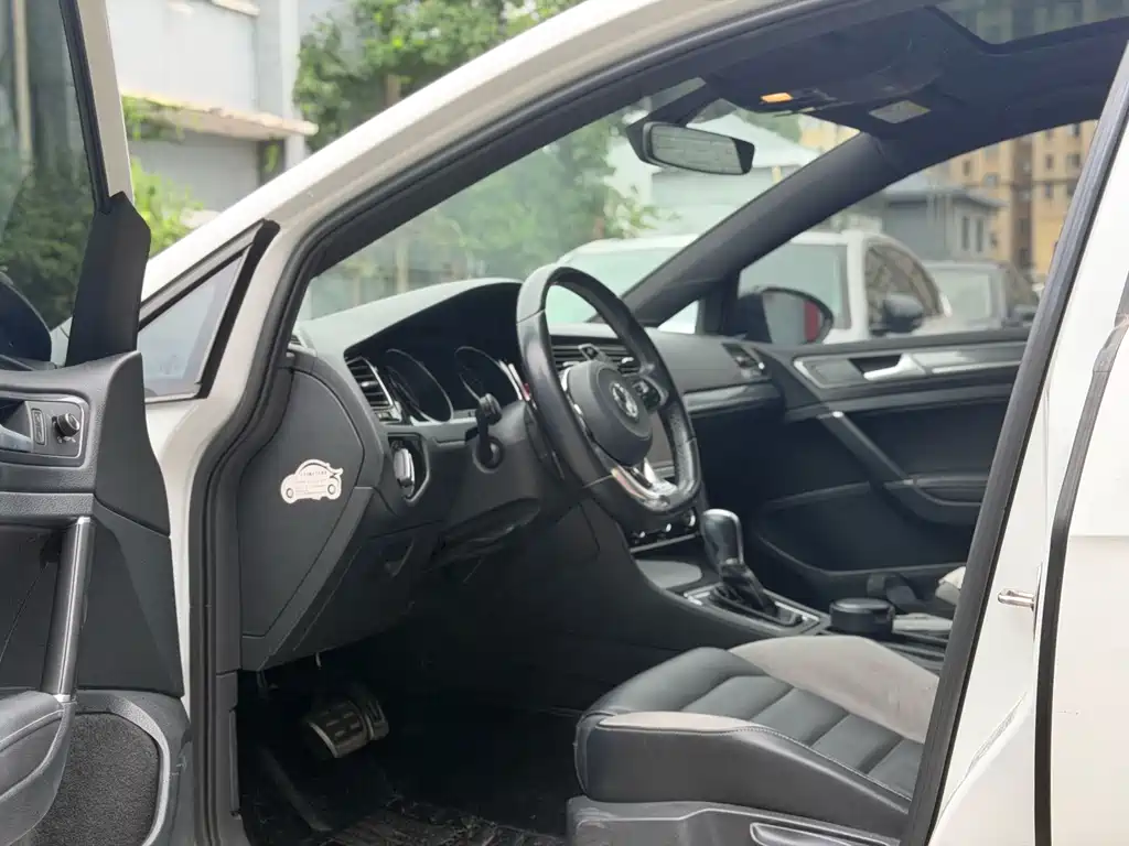 Volkswagen Golf — миниатюра 3