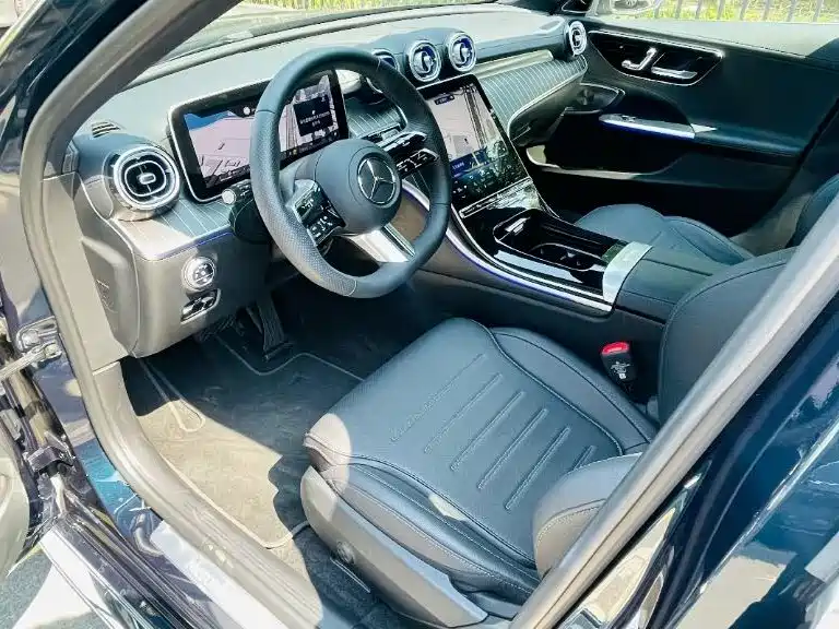 Mercedes-Benz C-Class — миниатюра 4