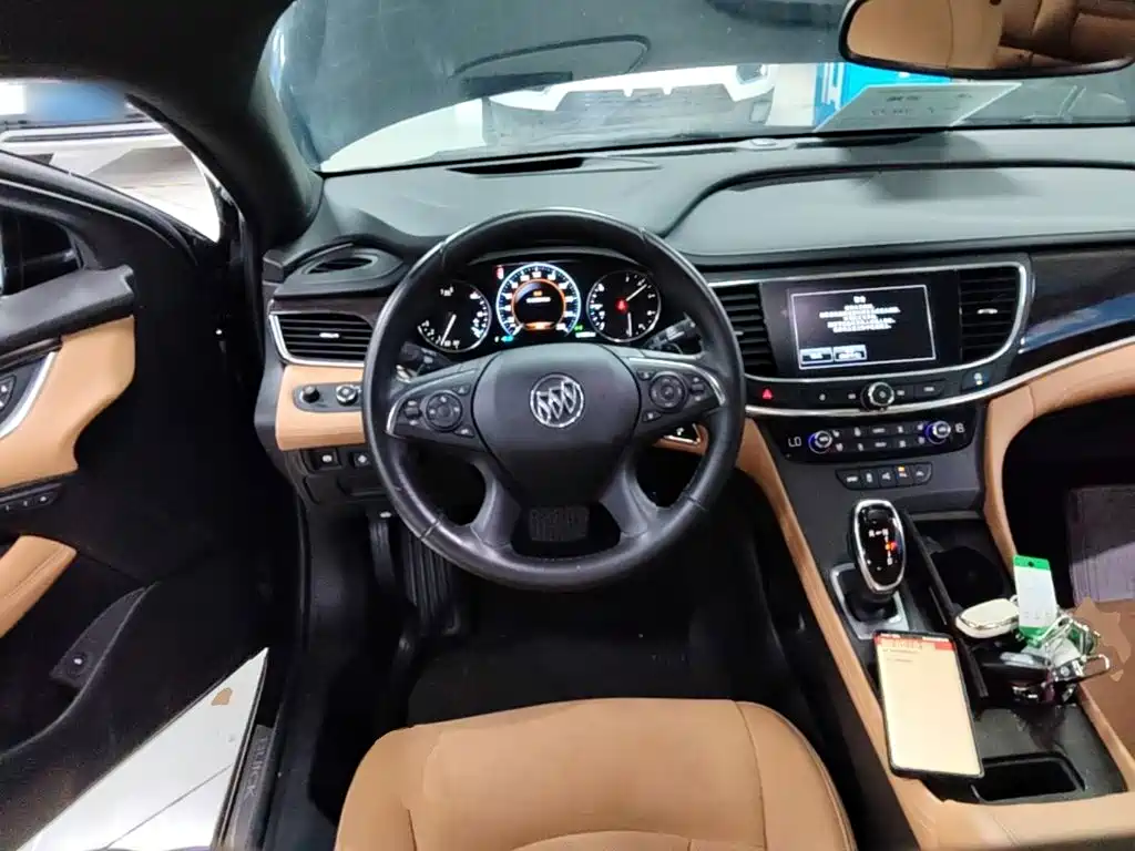 Buick LaCrosse — миниатюра 11