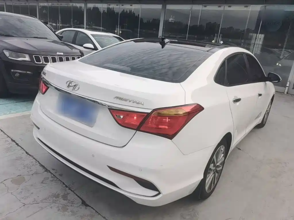 Hyundai Mistra — миниатюра 7