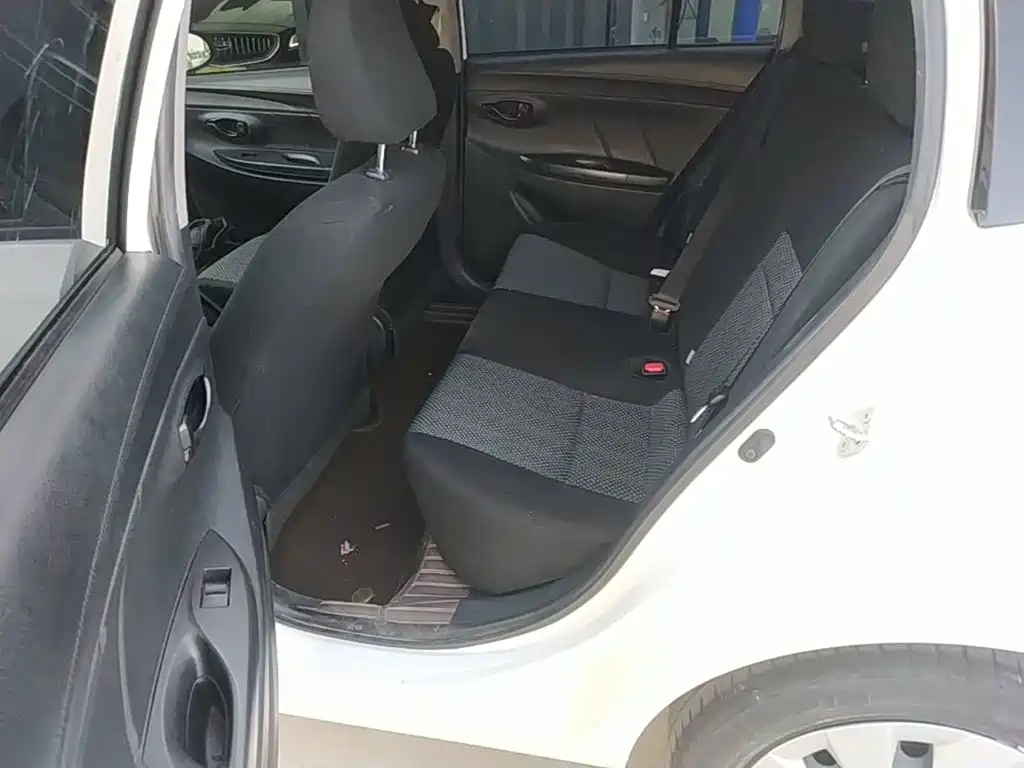 Toyota Vios FS — миниатюра 17