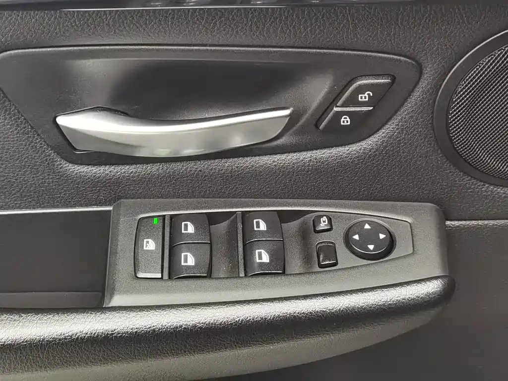 BMW 2 Series Active Tourer — миниатюра 9