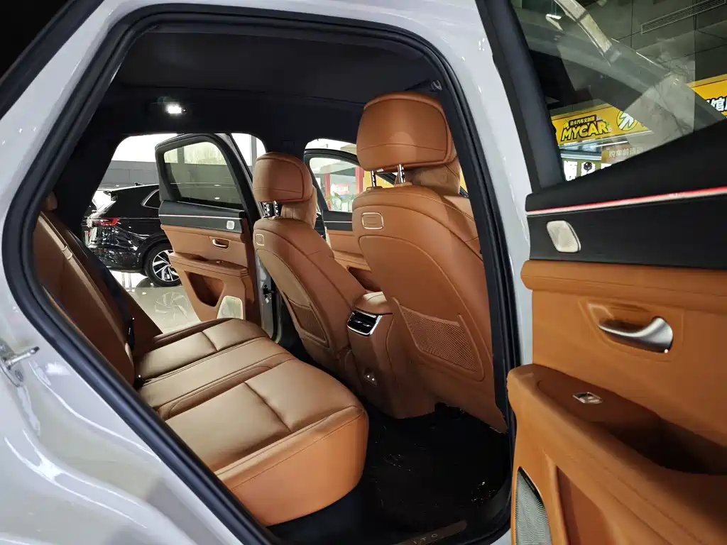 AITO ASK THE WORLD M5