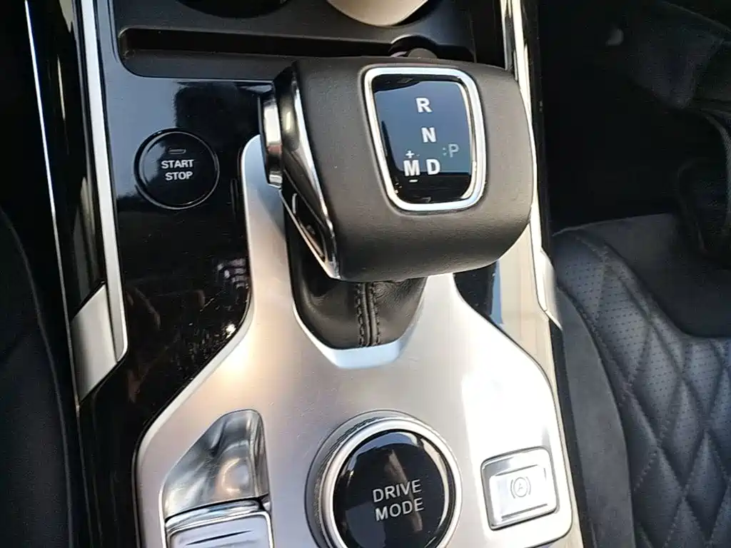 Hongqi Hongqi HS5 — миниатюра 14