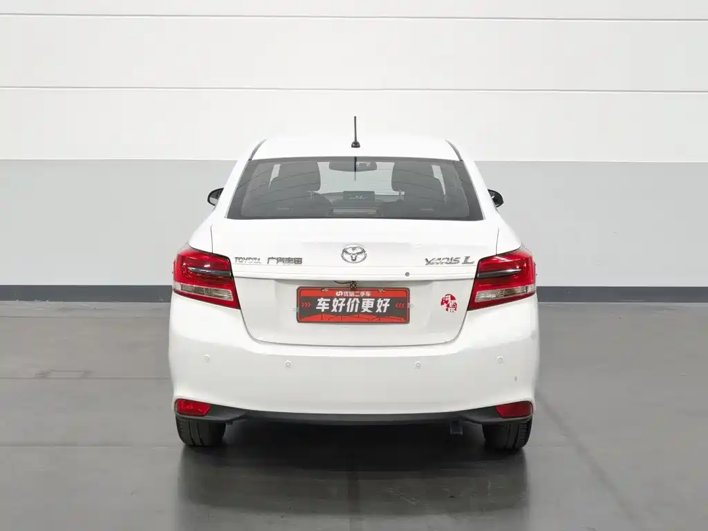 Toyota Yaris L — миниатюра 4