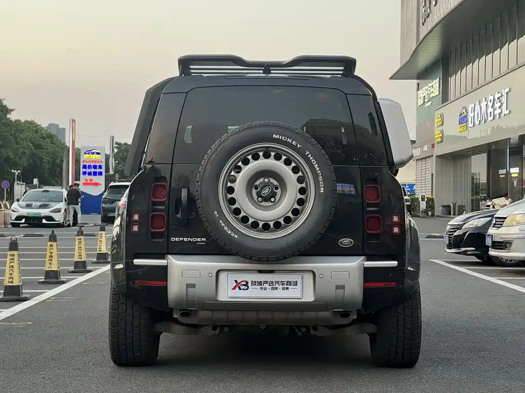 Land Rover Defender — миниатюра 18