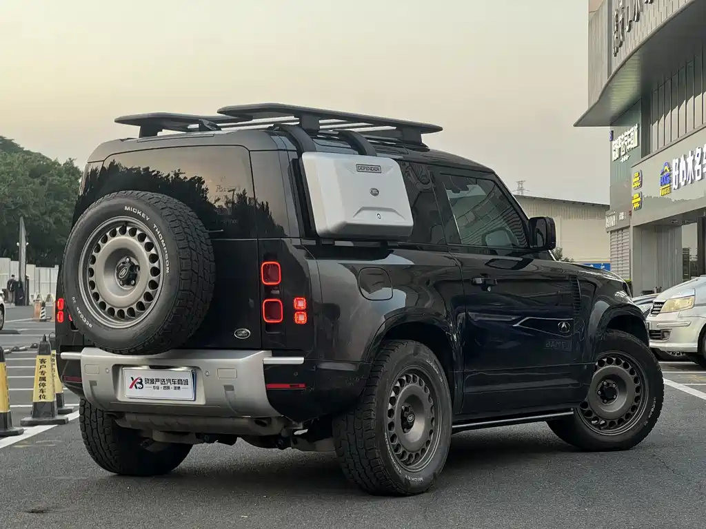 Land Rover Defender — миниатюра 19