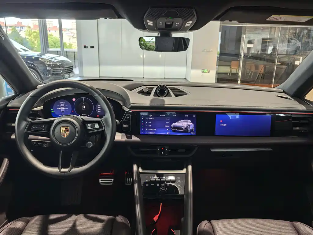 Porsche Macan — миниатюра 11