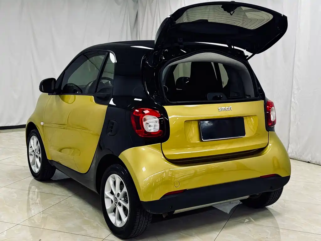 smart Smart Fortwo — миниатюра 8