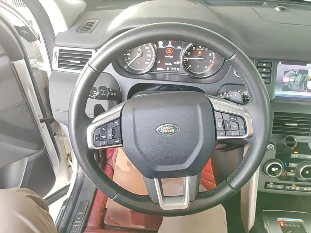 Land Rover Discovery Sport — миниатюра 11