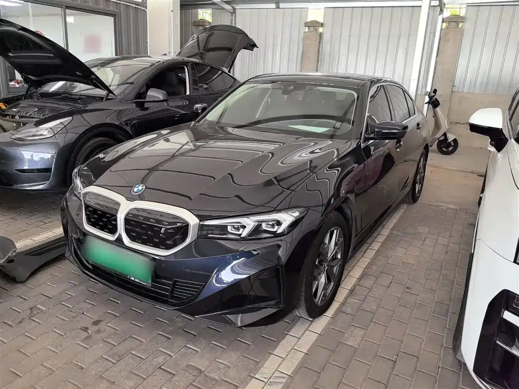 BMW i3 2023