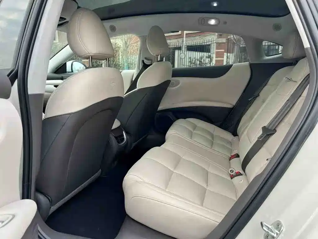 ZHIJI AUTOMOBILE ZHIJI L6