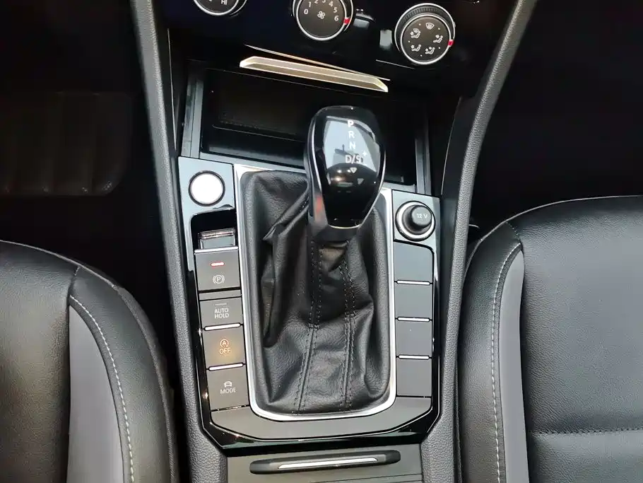 Volkswagen Sagitar — миниатюра 16