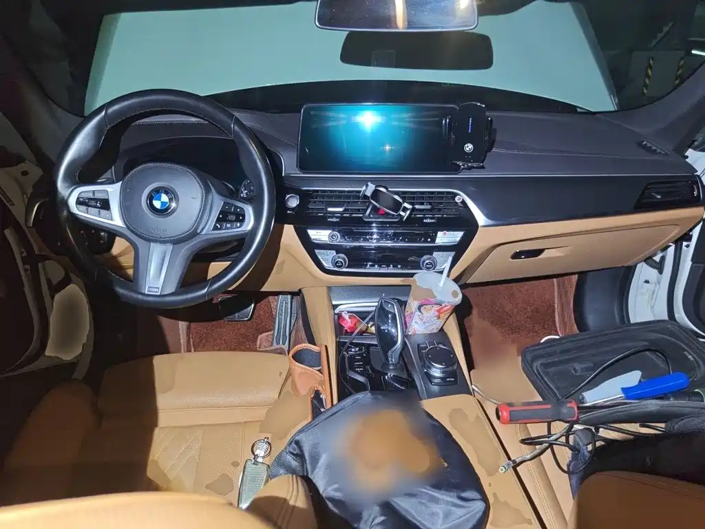 BMW 5 Series (Import) — миниатюра 13