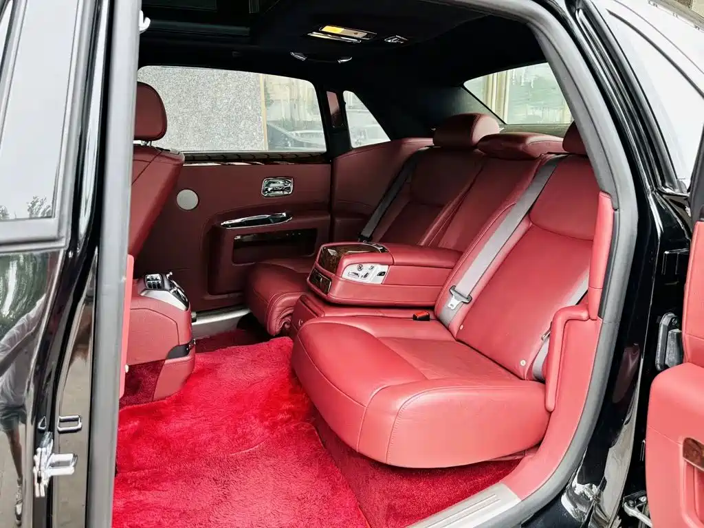 Rolls-Royce Ghost — миниатюра 6