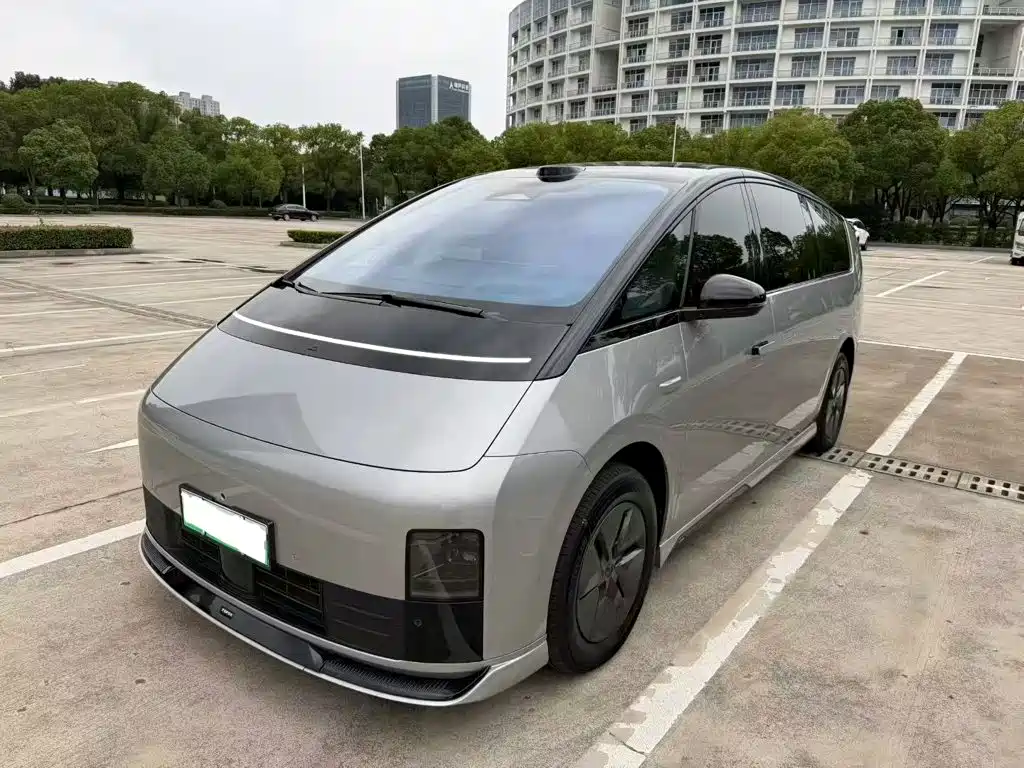 Li Auto Li MEGA