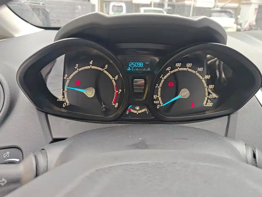 Ford Fiesta — миниатюра 14