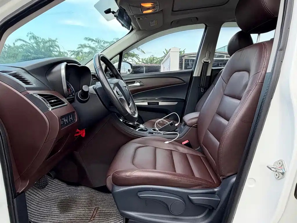Haima Familia MPV — миниатюра 4