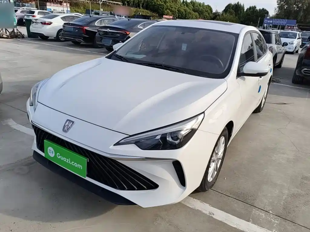 Roewe i5