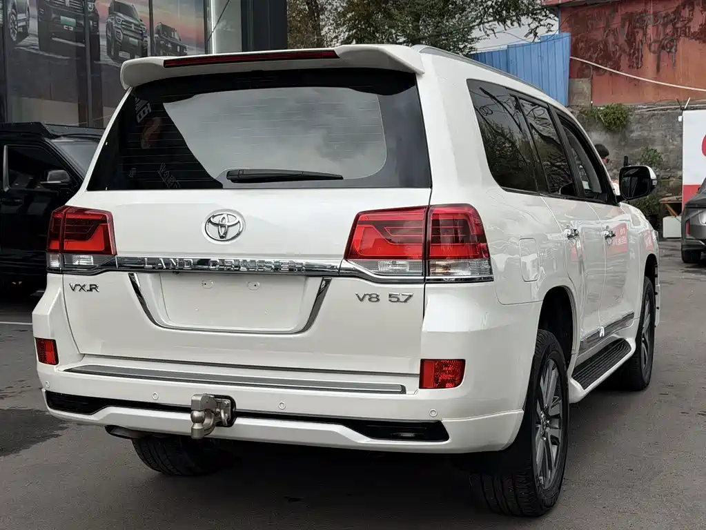 Toyota Land Cruiser — миниатюра 18