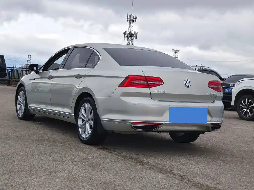 Volkswagen Magotan — миниатюра 6
