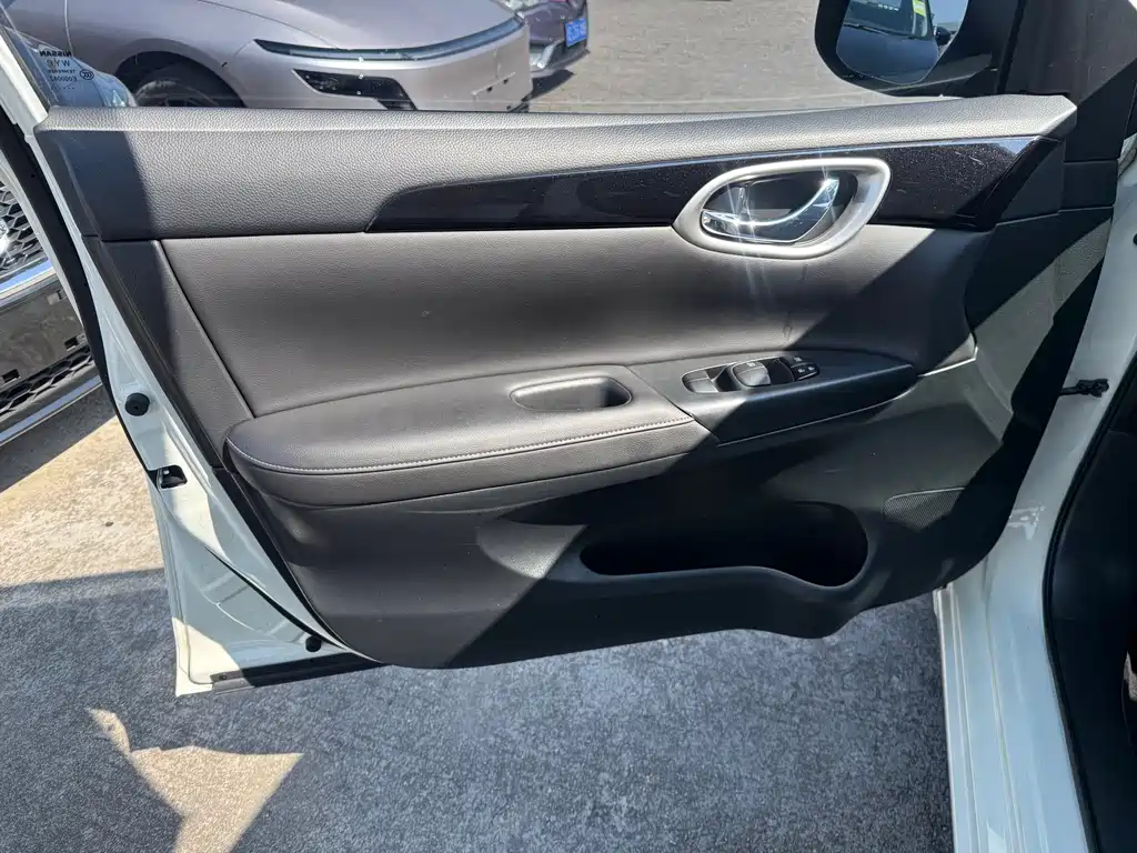 Nissan Sylphy — миниатюра 4