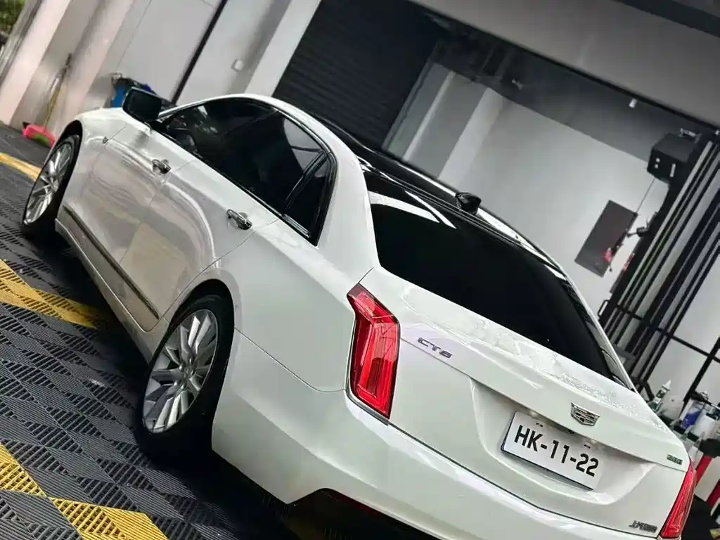 Cadillac CT6 — миниатюра 5