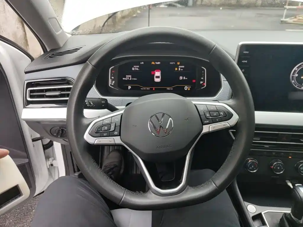 Volkswagen Lavida — миниатюра 11