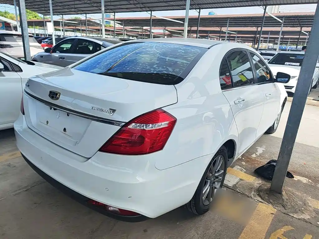 Geely Emgrand — миниатюра 7