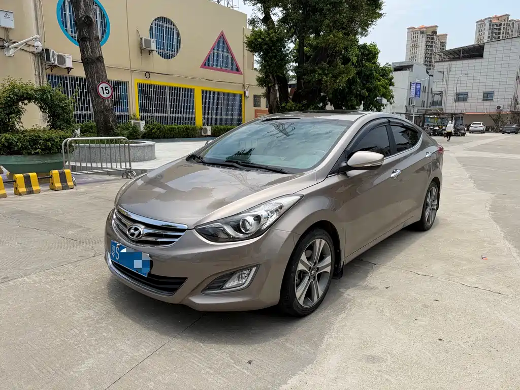 Купить Hyundai Elantra Langdong