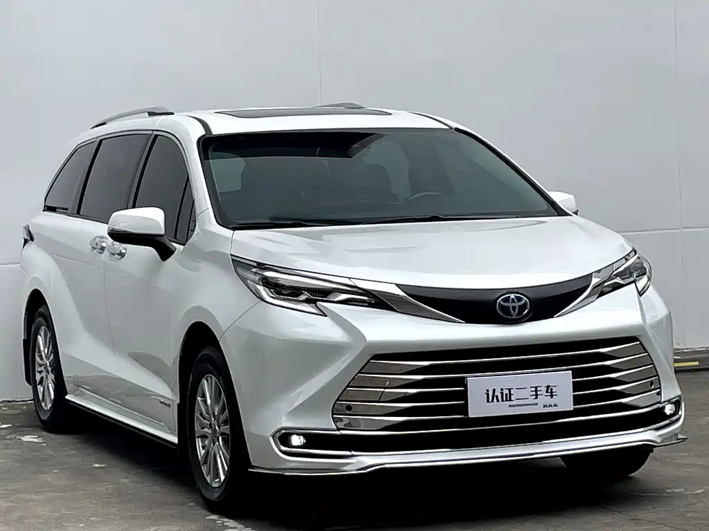TOYOTA SIENNA