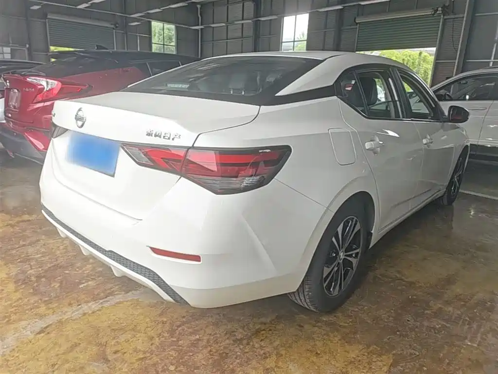 Nissan Sylphy 2021 1.6L XL CVT Enjoy