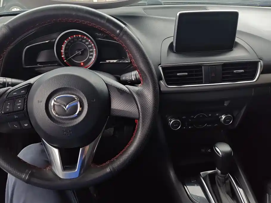 Mazda 3 Axela — миниатюра 12