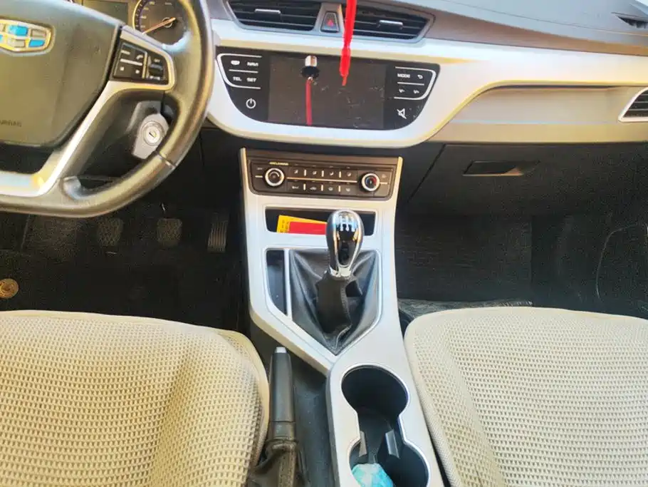 Geely Vision — миниатюра 16