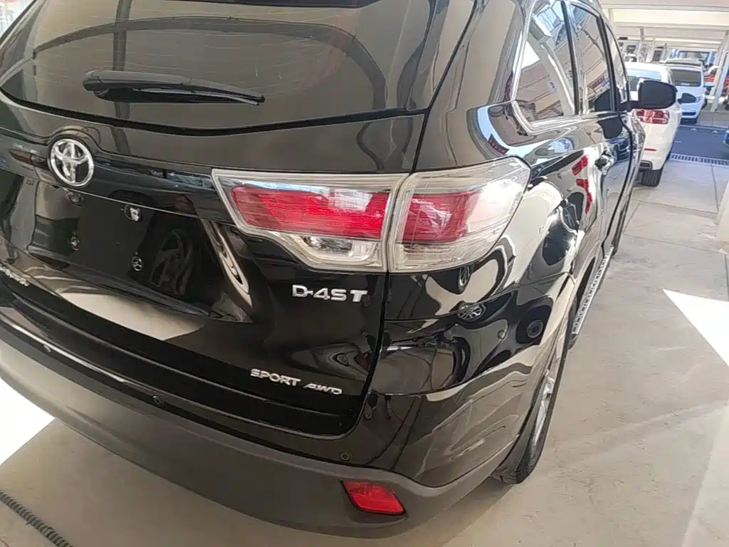 Toyota Highlander — миниатюра 8