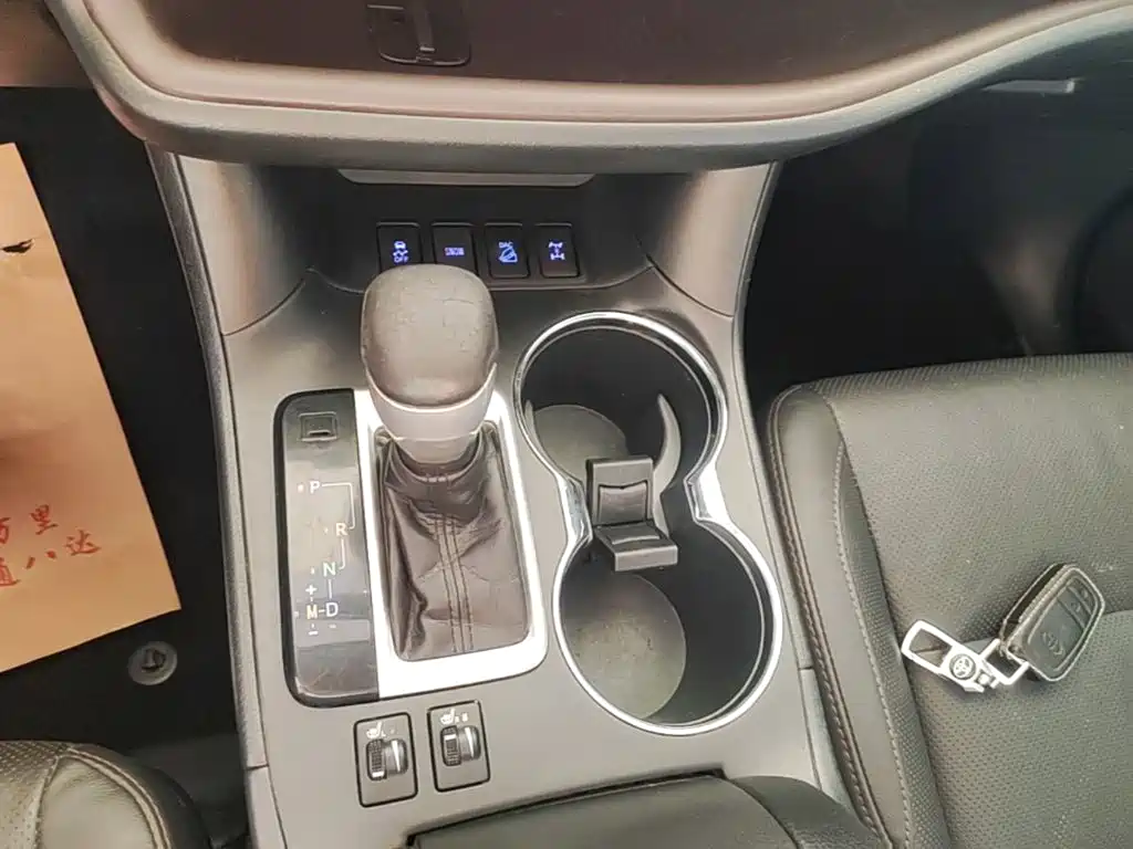 Toyota Highlander — миниатюра 14