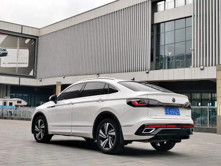 VOLKSWAGEN TIGUAN X