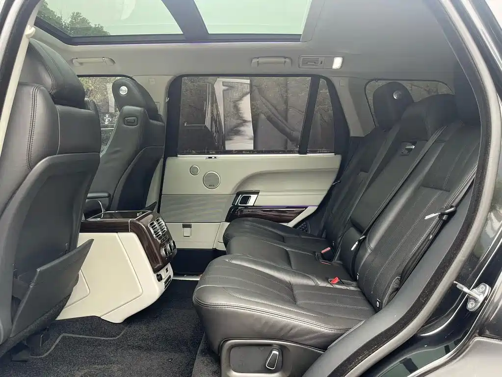 Land Rover Range Rover 2015 3.0 SC V6 Vogue SE Long Wheelbase