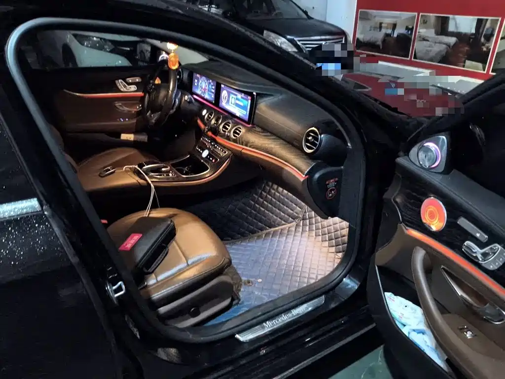 Mercedes-Benz E-Class — миниатюра 20