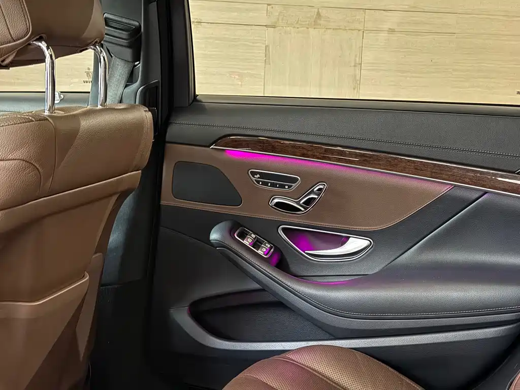 Mercedes-Benz S-Class — миниатюра 9