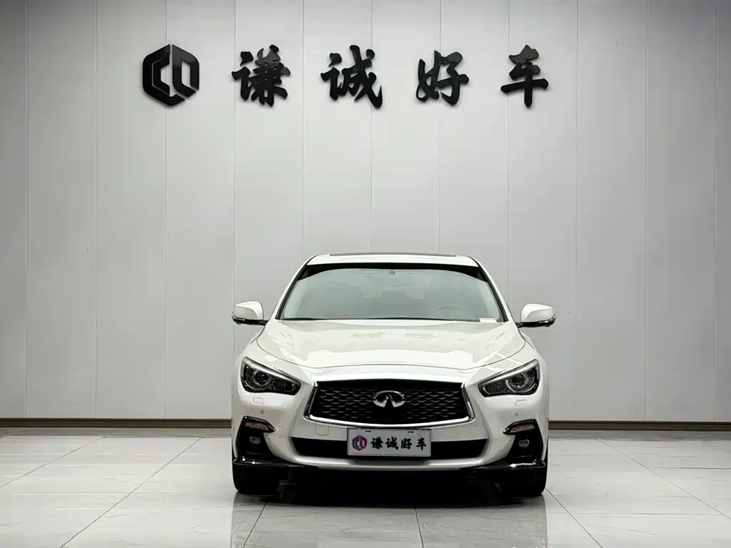 INFINITI Q50L