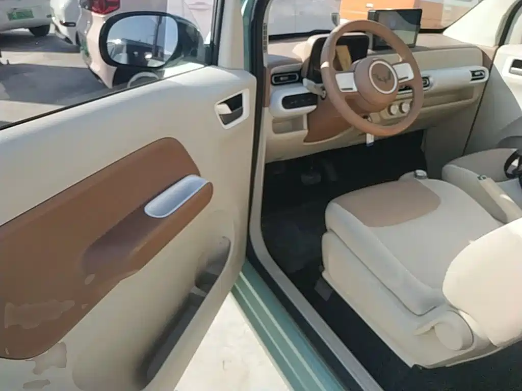 Wuling MINIEV — миниатюра 16