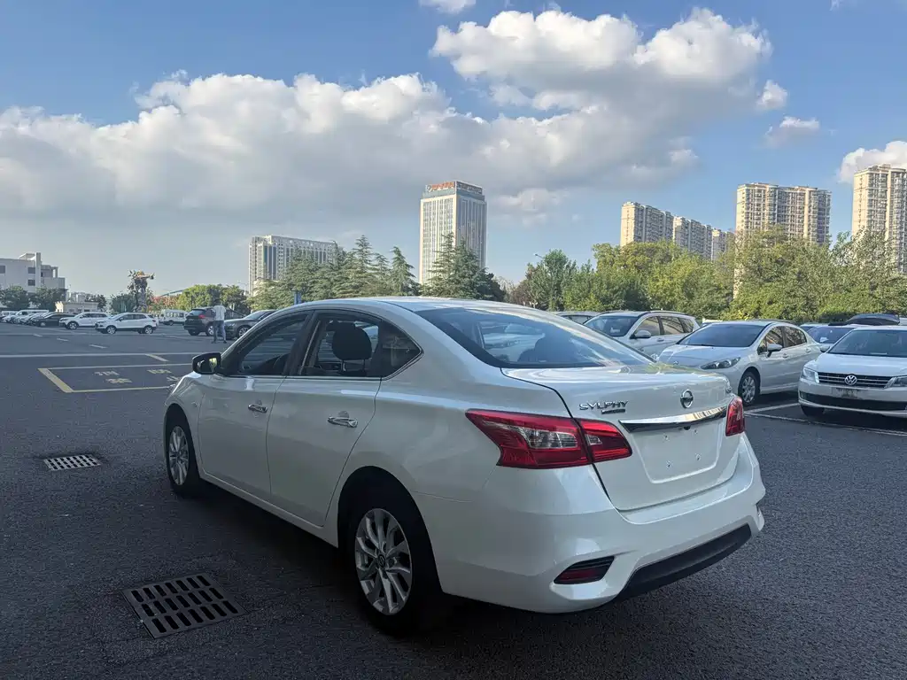 Nissan Sylphy — миниатюра 12