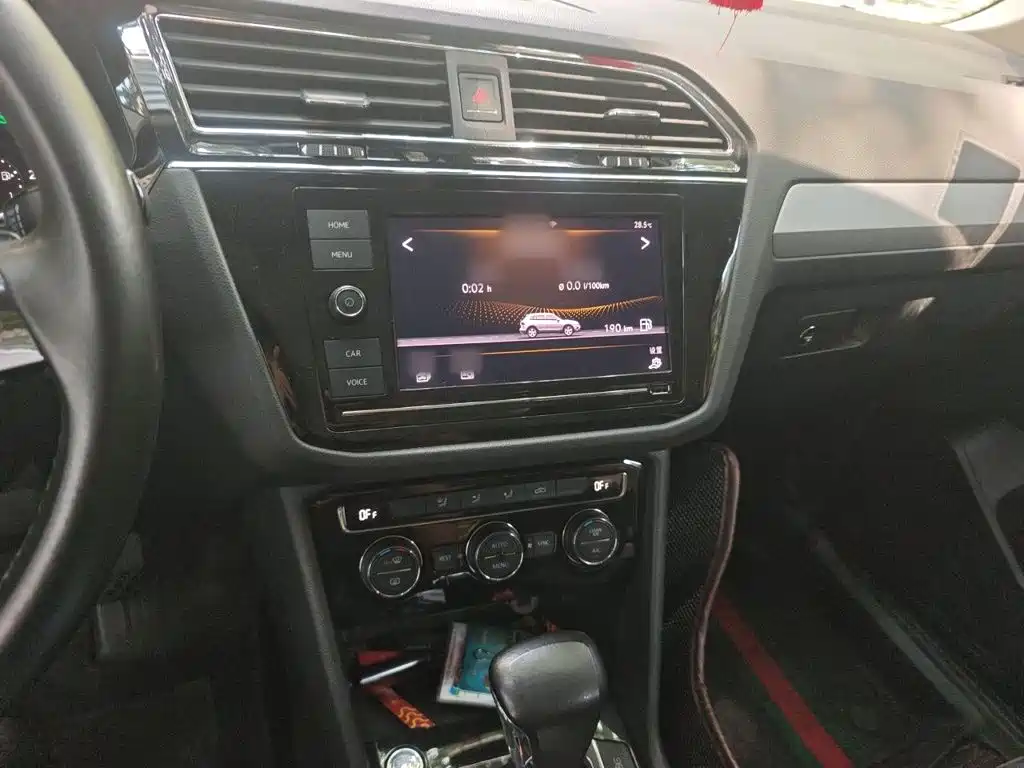 Volkswagen Tiguan L — миниатюра 6