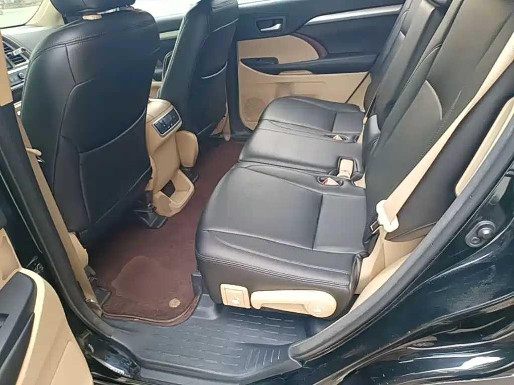 Toyota Highlander — миниатюра 17
