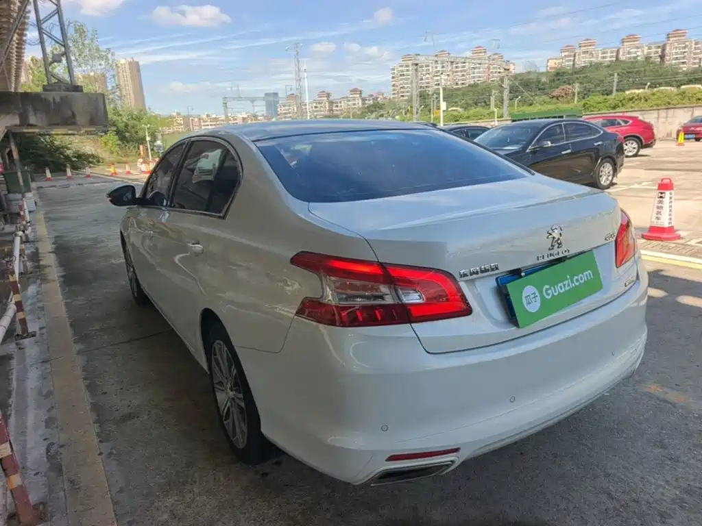 Peugeot 408 — миниатюра 5