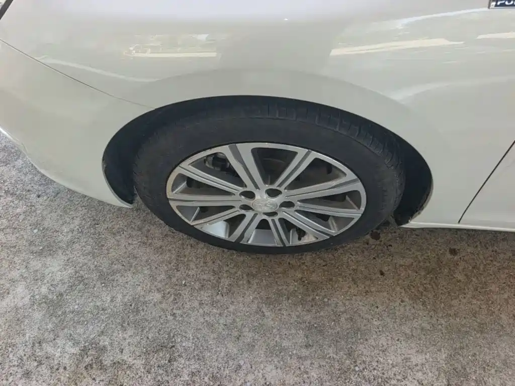 Peugeot 408 — миниатюра 23