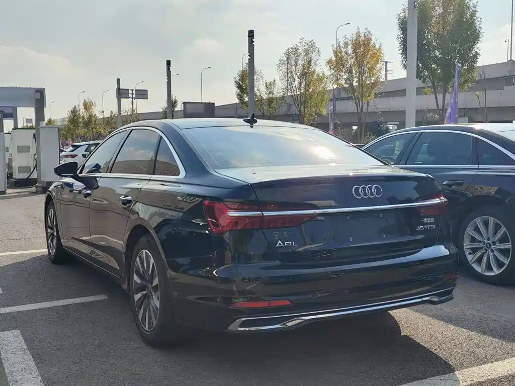 Audi A6L — миниатюра 5