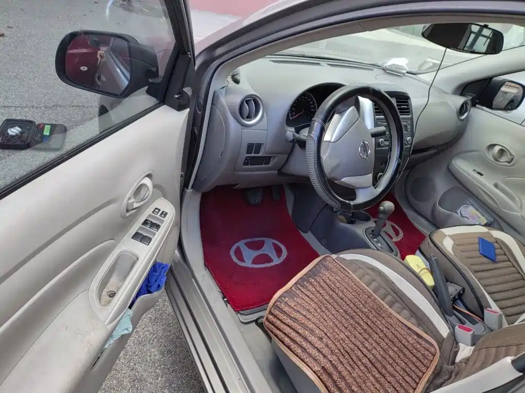 Nissan Sunny — миниатюра 12